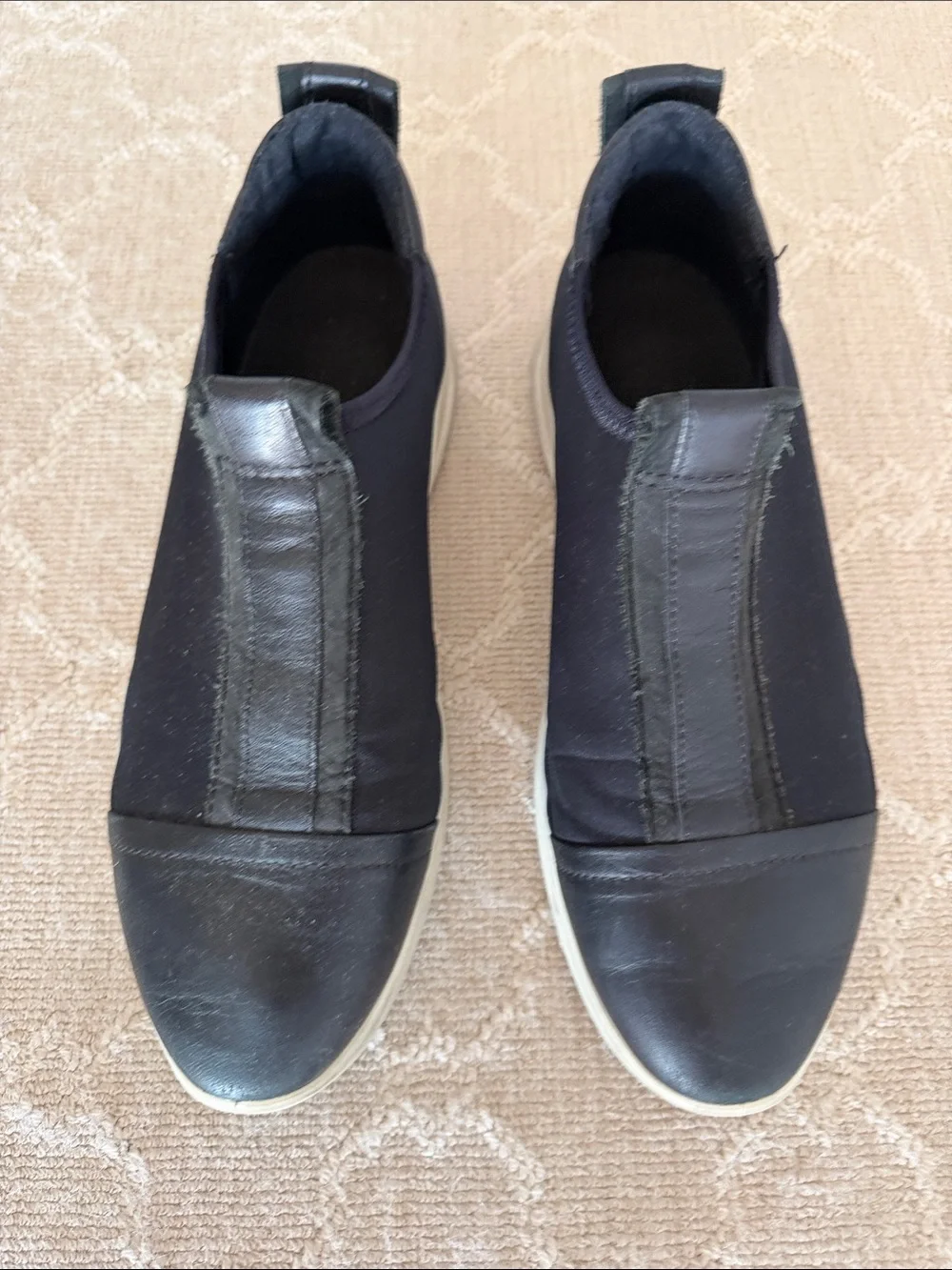 Ecco Black Flexure Runner Slip-On Sneakers with White Soles